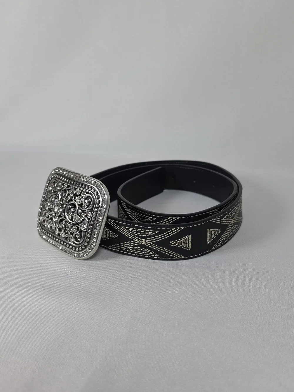 L&B Lucky & Blessed Western Belt Black Rhinestone Buckle Stitching Size S Womens
